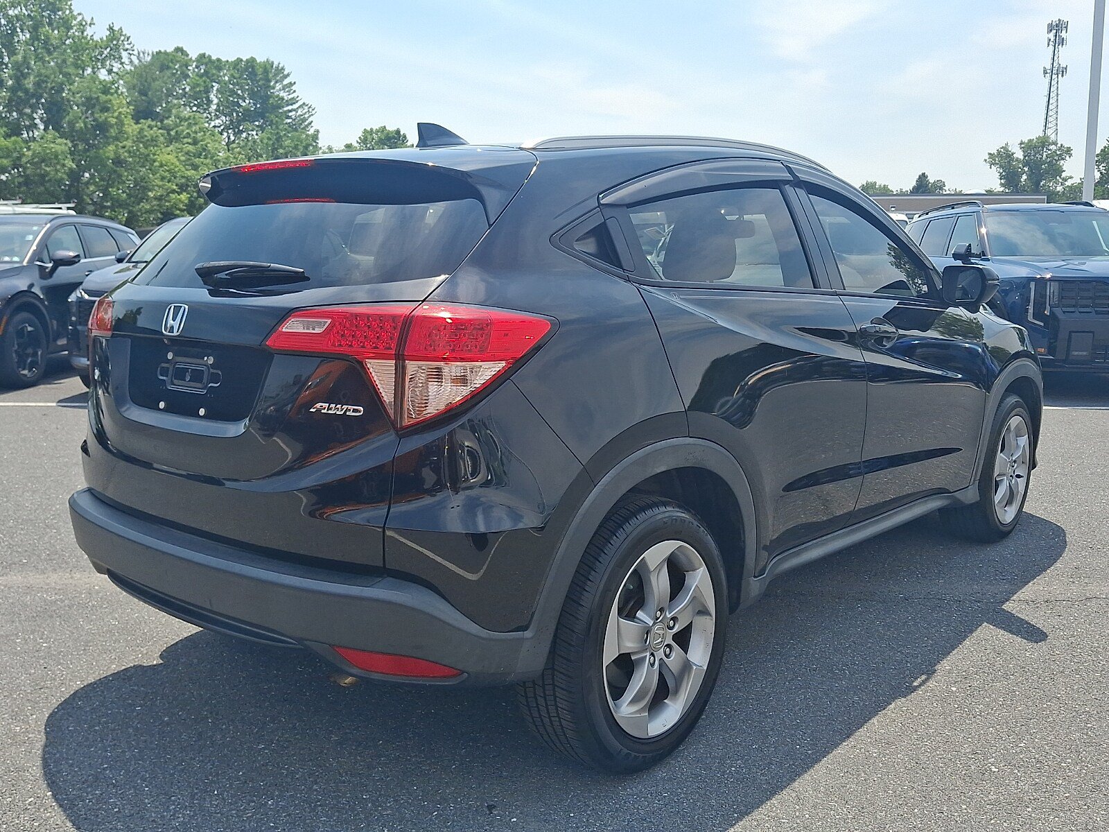 Used 2017 Honda HR-V EX-L video 4