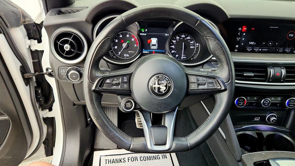 Used 2023 Alfa Romeo Stelvio Ti AWD/4WD image 14