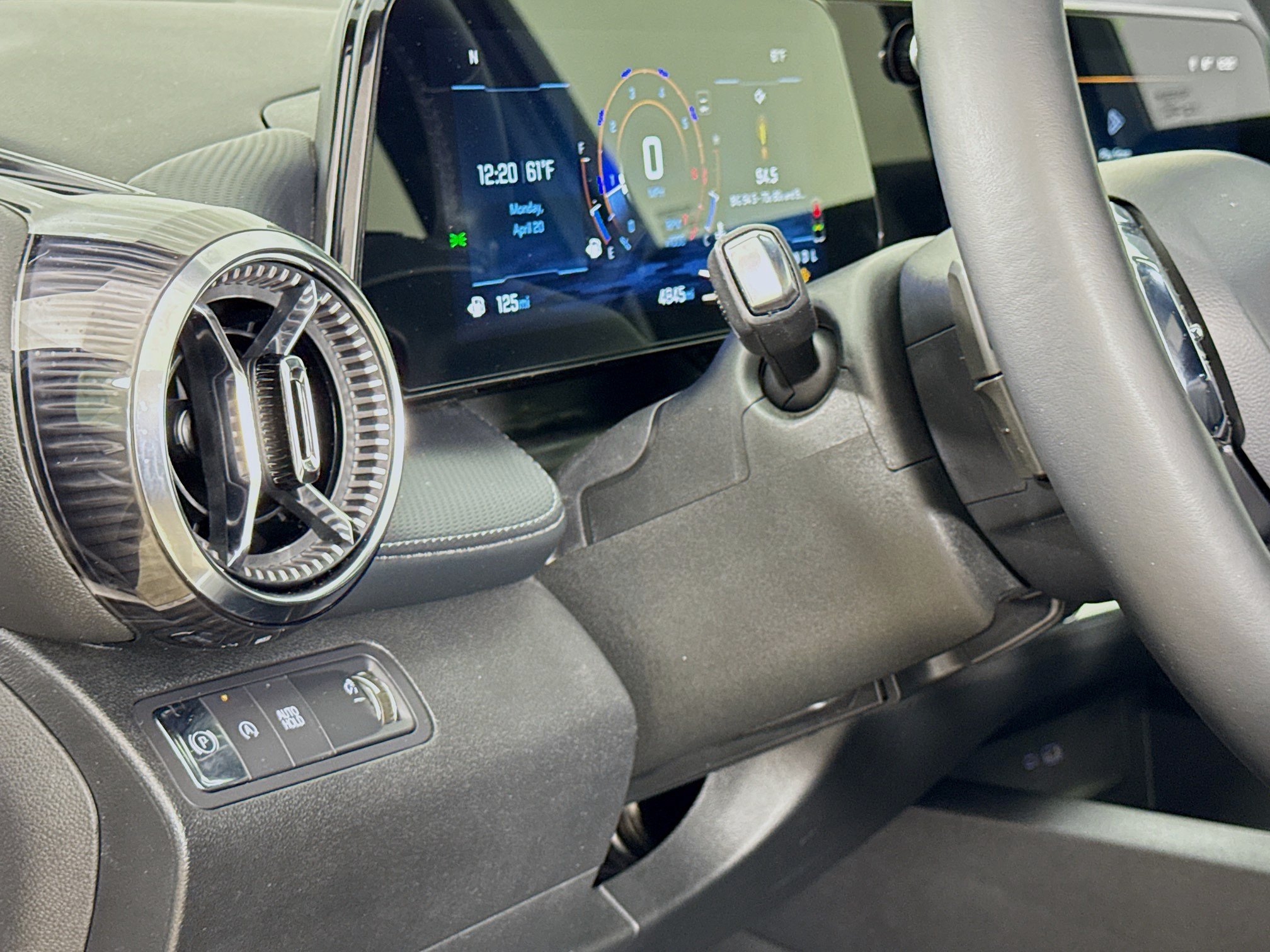 Used 2025 Chevrolet Equinox LT FWD image 10