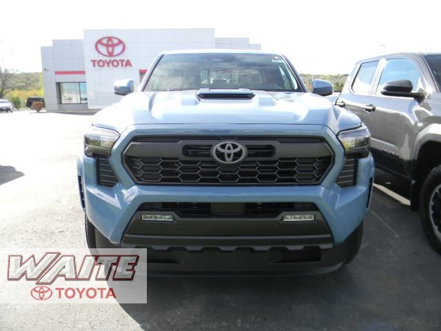 New 2026 Toyota Tacoma TRD Sport AWD/4WD image 7