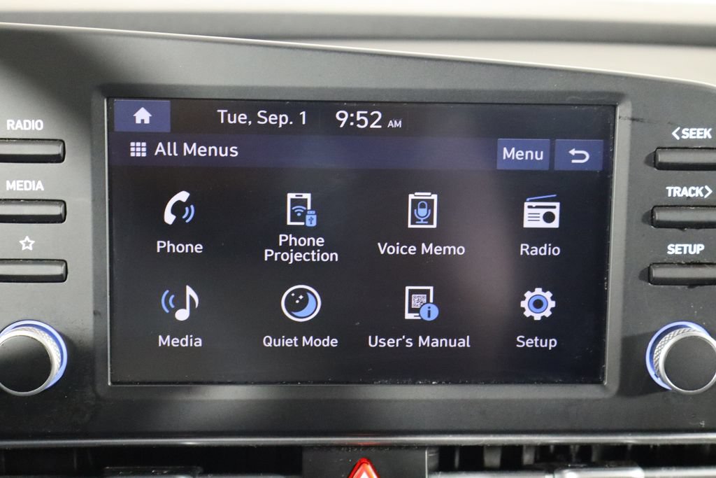 Used 2025 Hyundai Elantra SE FWD image 32