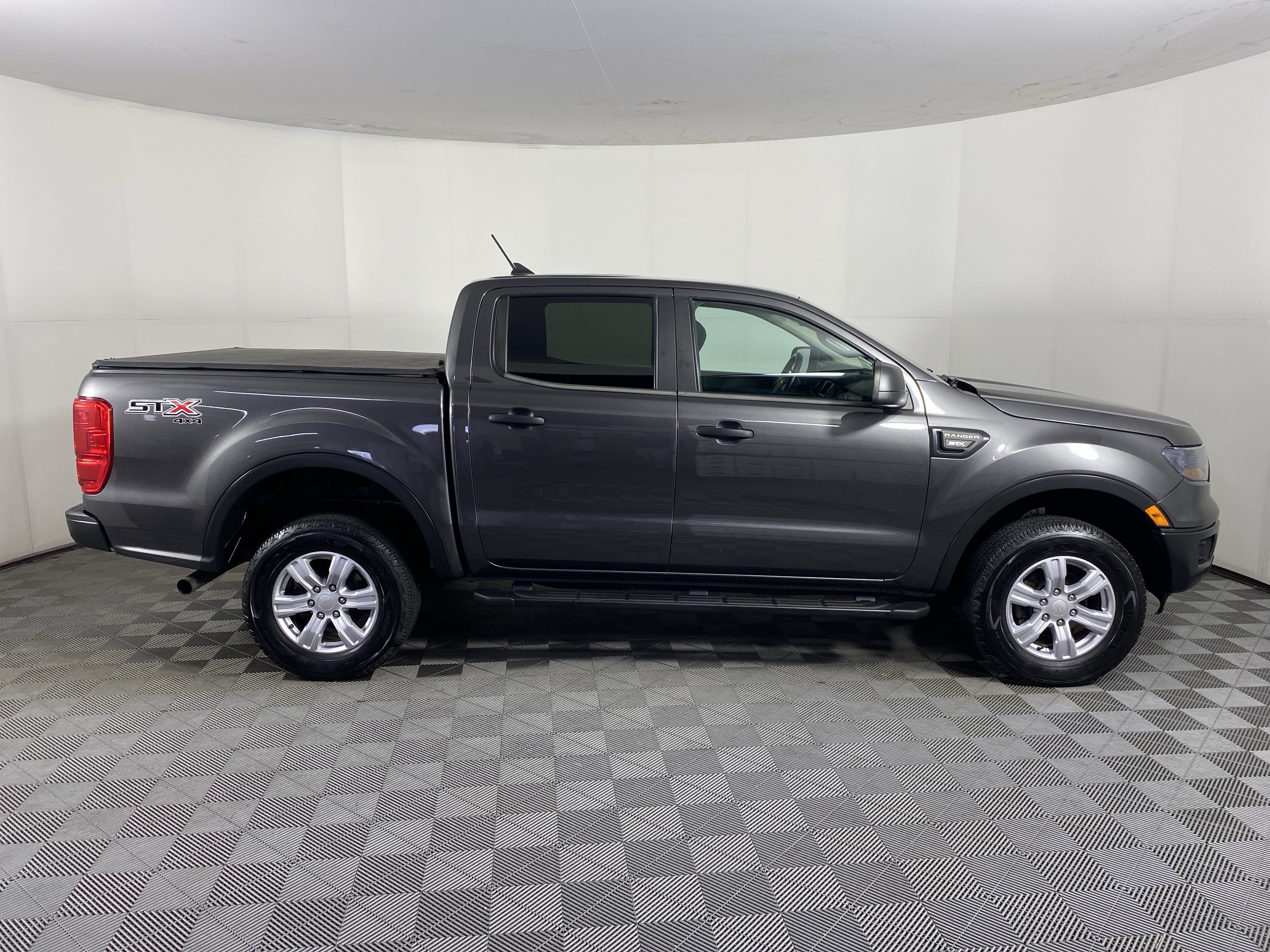 Used 2019 Ford Ranger XL w/ Equipment Group 101A Mid AWD/4WD image 5