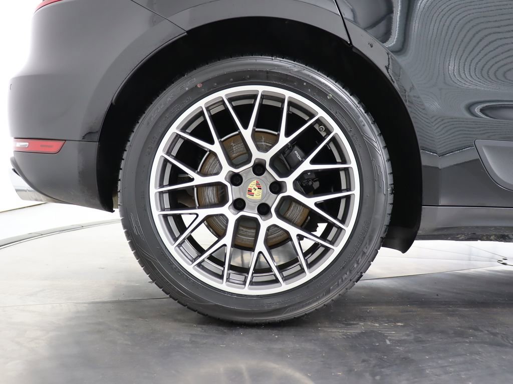 Used 2018 Porsche Macan Sport Edition AWD/4WD image 47