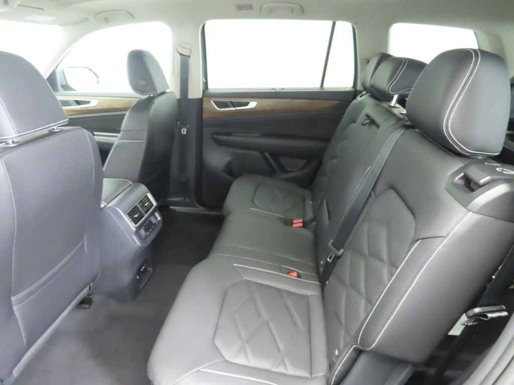 New 2026 Volkswagen Atlas SE image 21