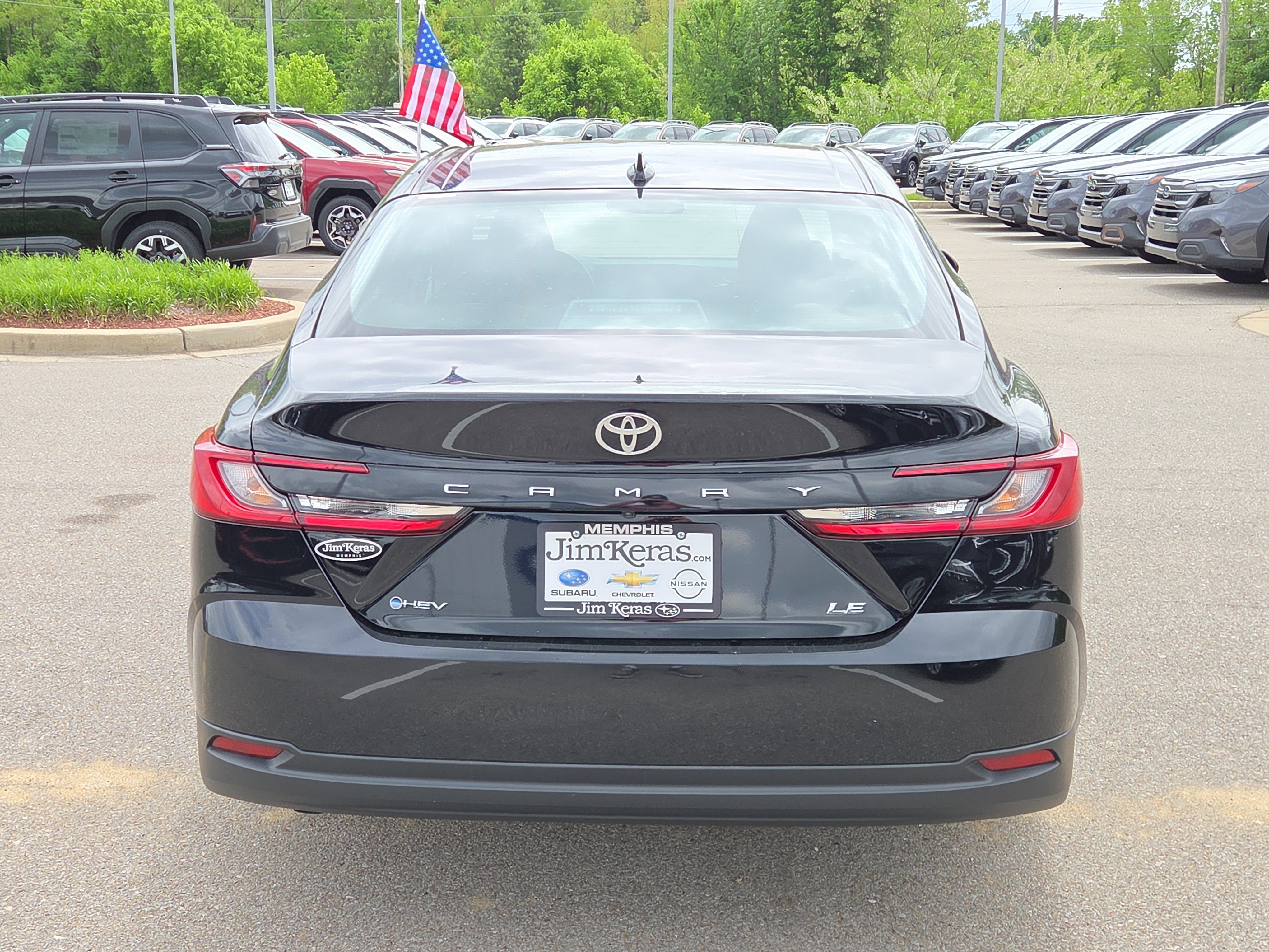 Used 2025 Toyota Camry LE FWD image 4