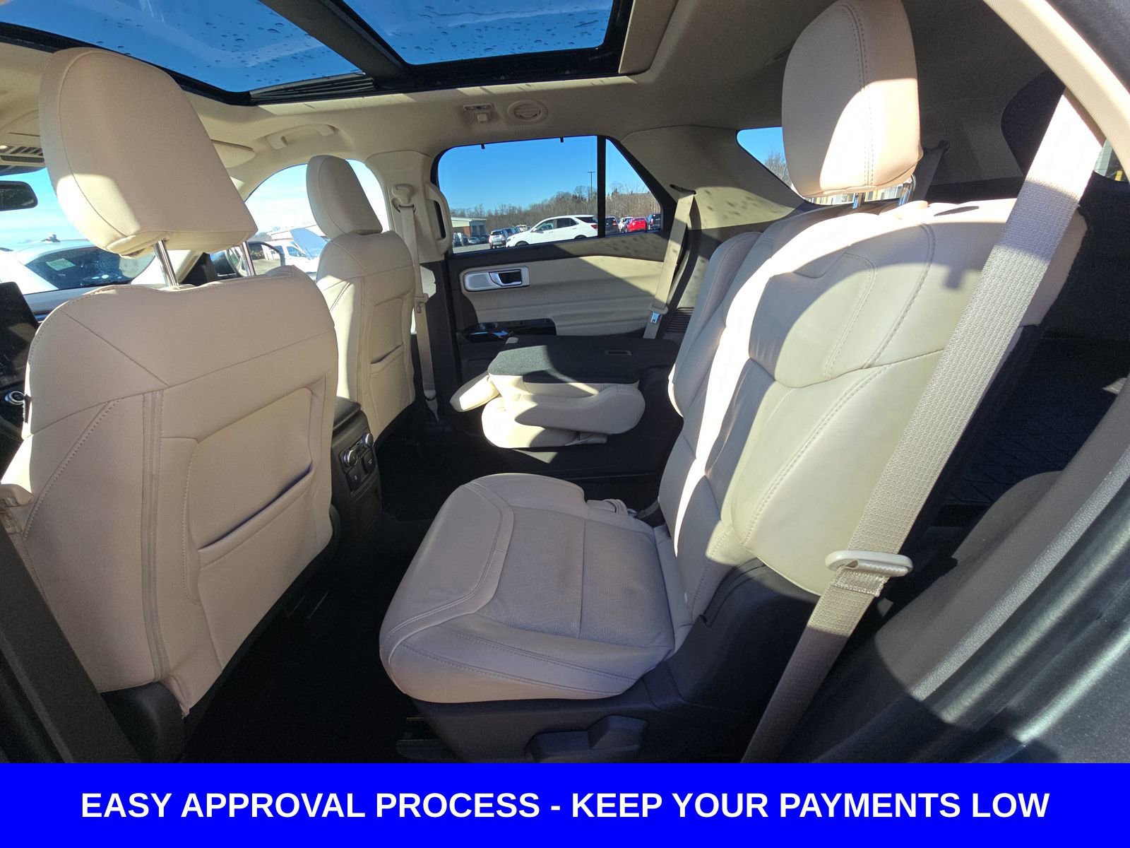 Used 2022 Ford Explorer Platinum w/ Equipment Group 601A image 18