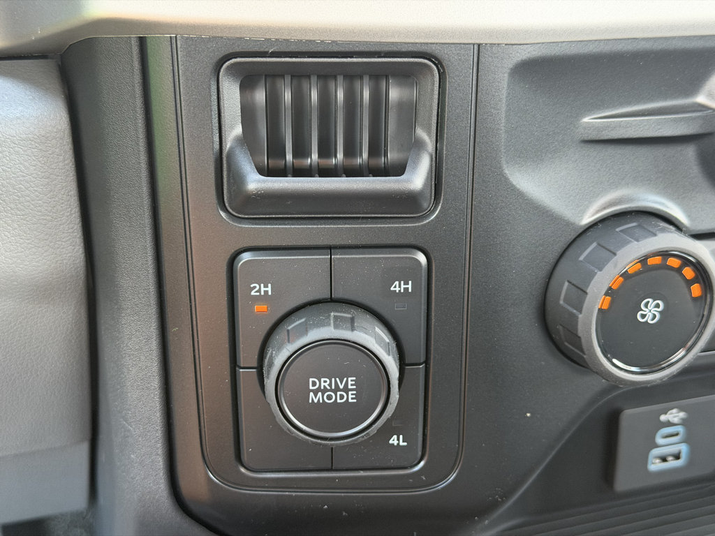 New 2027 Ford F250 XL w/ STX Appearance Package AWD/4WD image 14