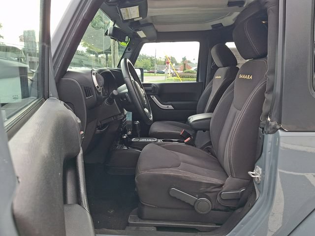 Used 2014 Jeep Wrangler Sahara w/ Connectivity Group AWD/4WD image 13