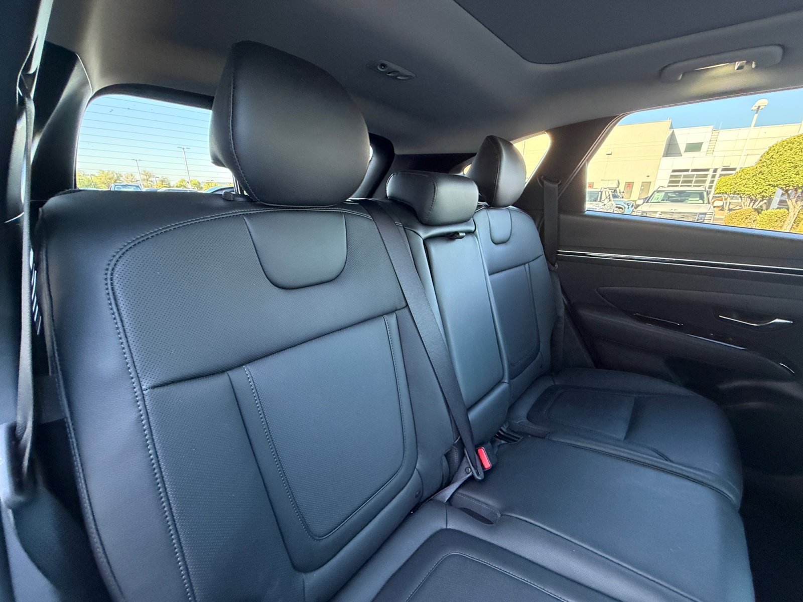 Certified 2024 Hyundai Tucson Limited AWD/4WD image 19