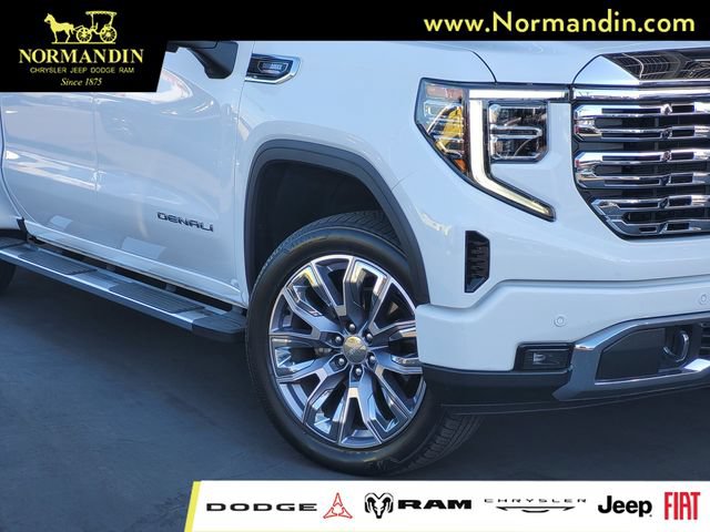 Used 2024 GMC Sierra 1500 Denali w/ Technology Package AWD/4WD image 5