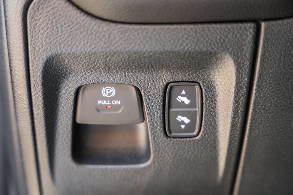 New 2026 RAM 1500 Laramie AWD/4WD image 41