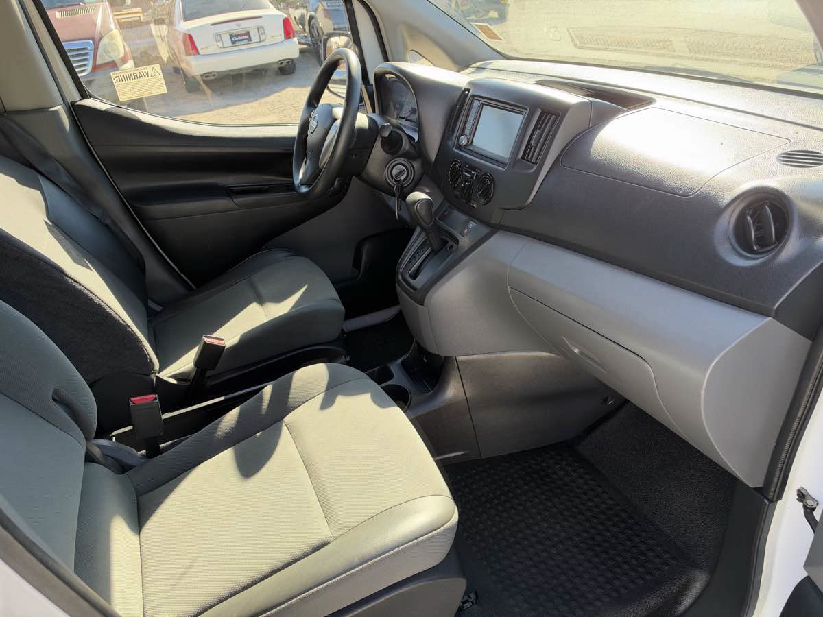 Used 2020 Nissan NV200 S FWD image 13
