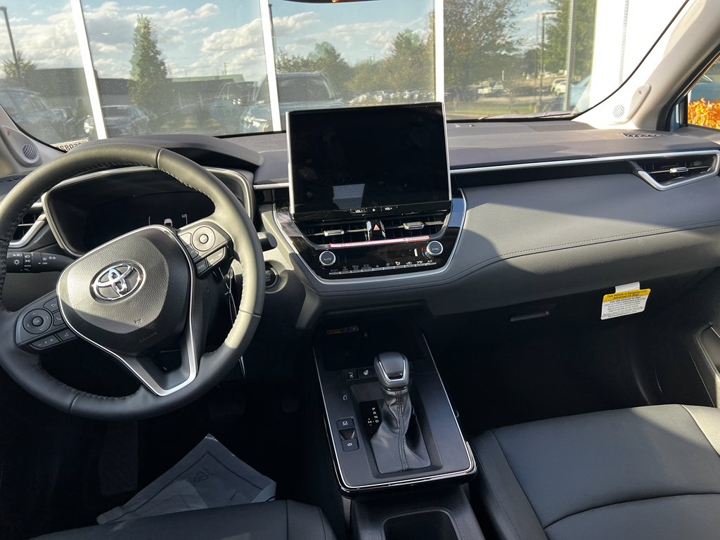 Certified 2026 Toyota Corolla Cross XLE image 8