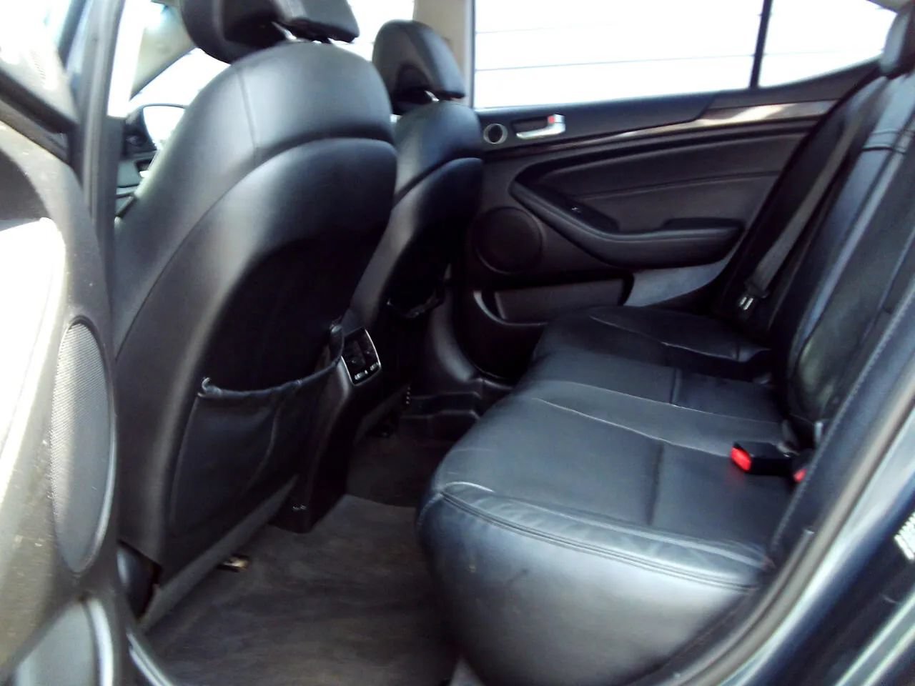 Used 2015 Kia Cadenza Premium FWD image 25
