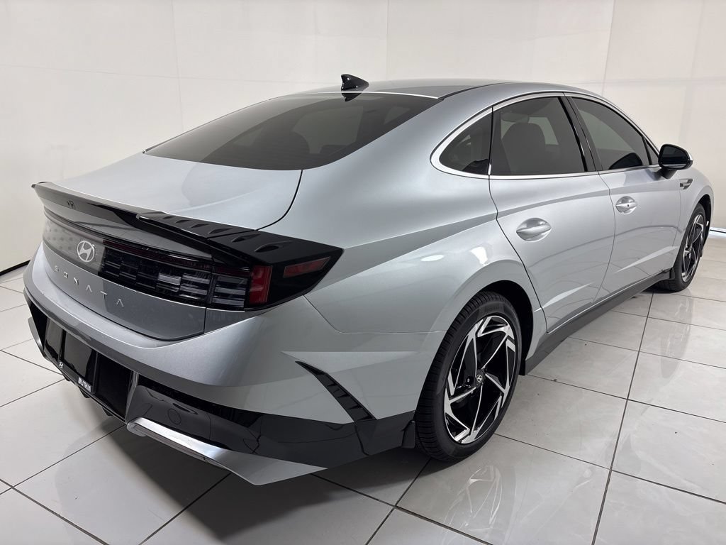 New 2026 Hyundai Sonata SEL FWD image 5