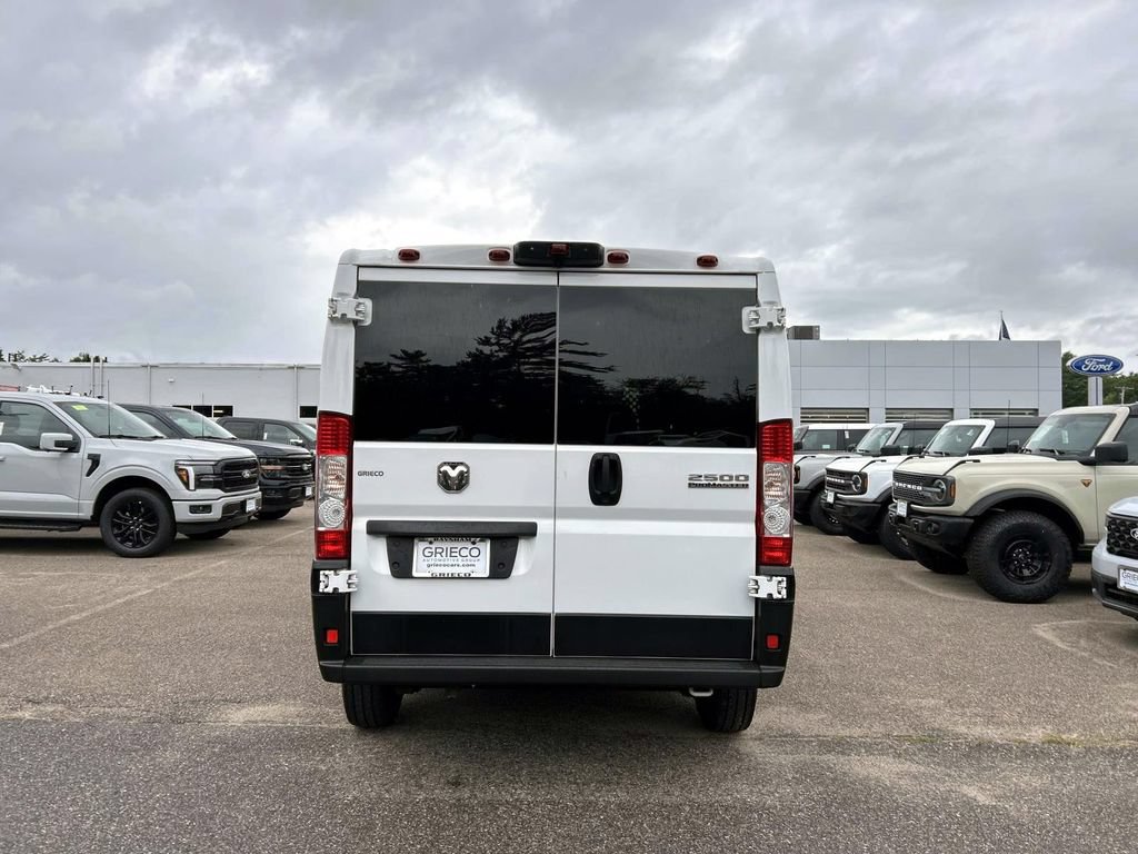 Used 2025 RAM ProMaster 2500 w/ U-Haul Equipment Group FWD image 4