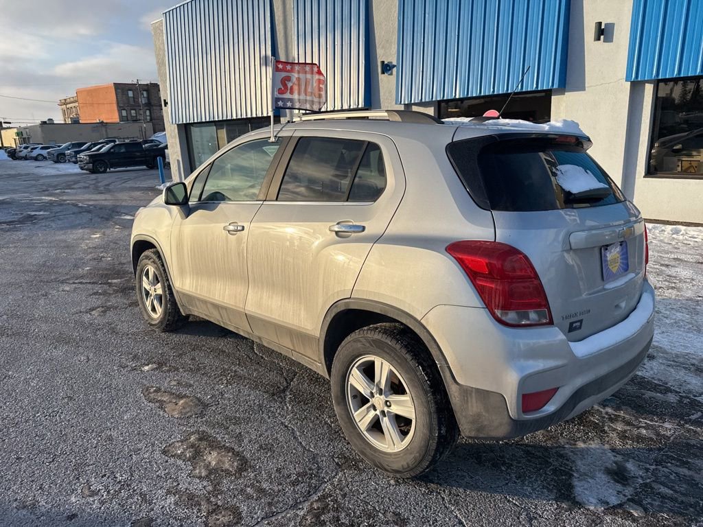 Used 2017 Chevrolet Trax LT w/ LT Convenience Package image 11