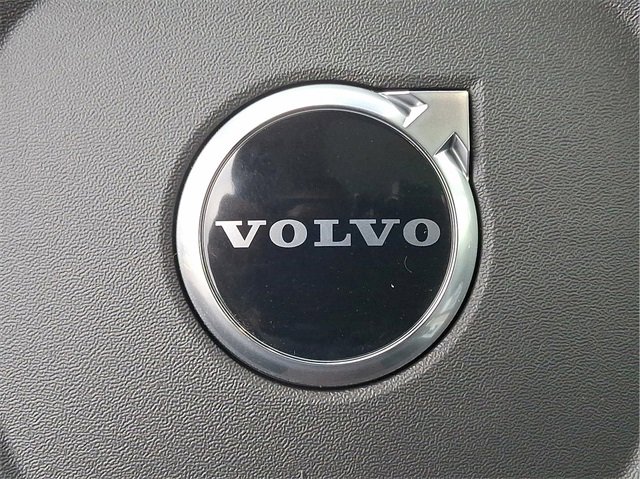 New 2026 Volvo XC90 B6 Plus w/ Protection Package Premier image 12