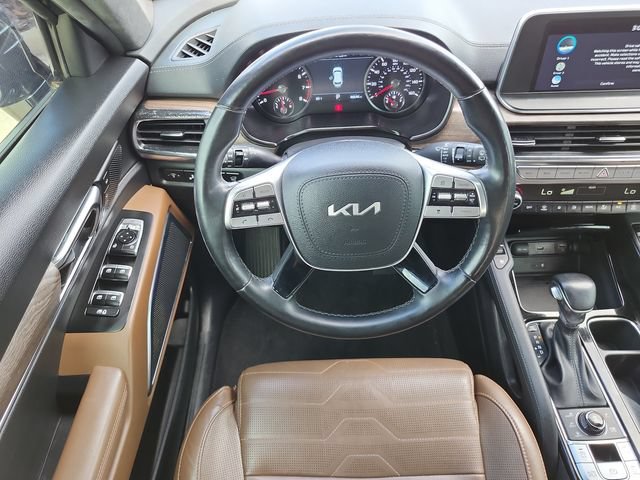 Certified 2022 Kia Telluride SX w/ SX Prestige Package AWD/4WD image 15