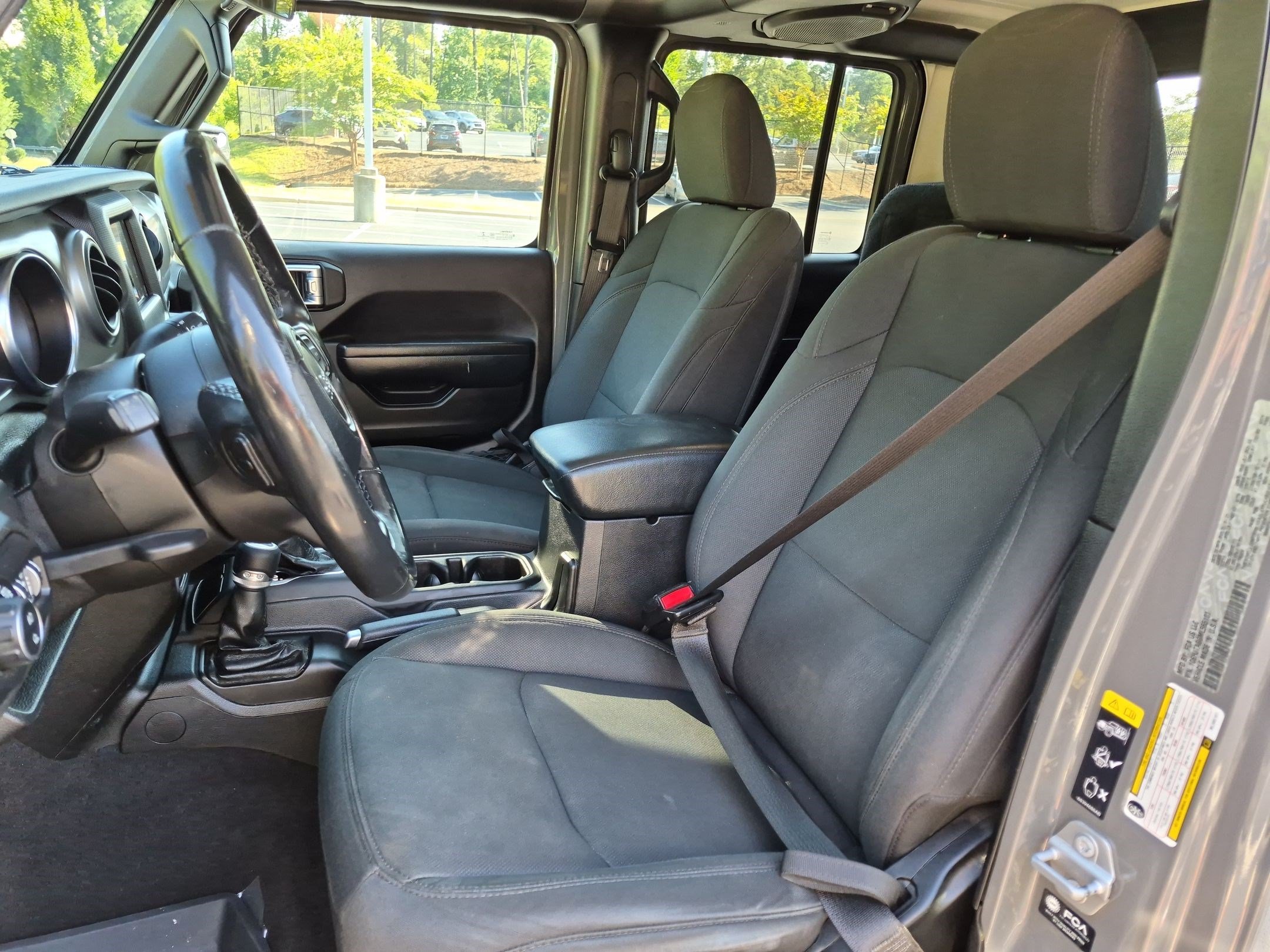 Used 2021 Jeep Gladiator Sport AWD/4WD image 16