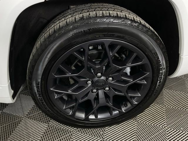 Used 2024 Jeep Grand Cherokee L Summit image 41