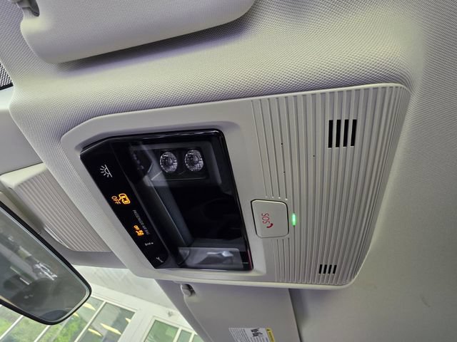 Used 2025 Volkswagen Tiguan S FWD image 29
