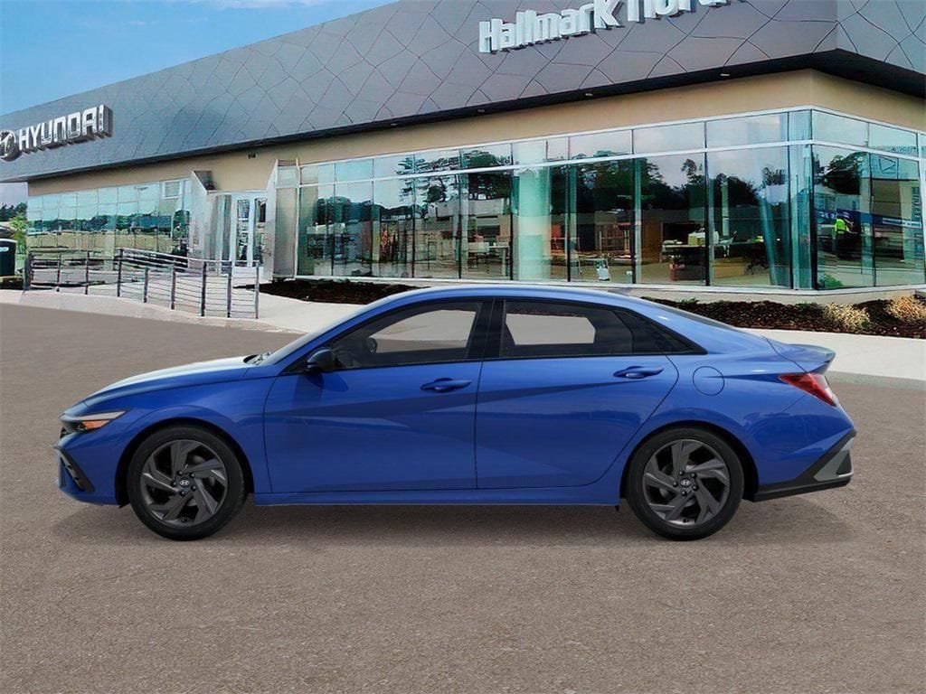 New 2026 Hyundai Elantra Sport FWD image 3