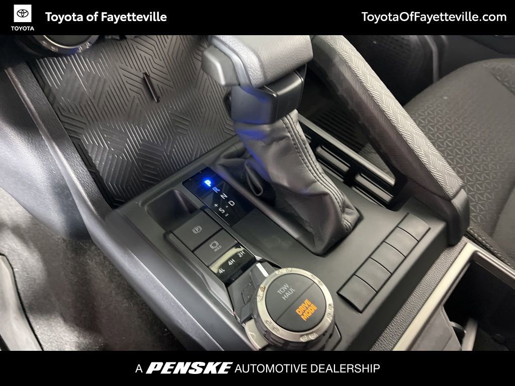 Certified 2025 Toyota 4Runner SR5 AWD/4WD image 31