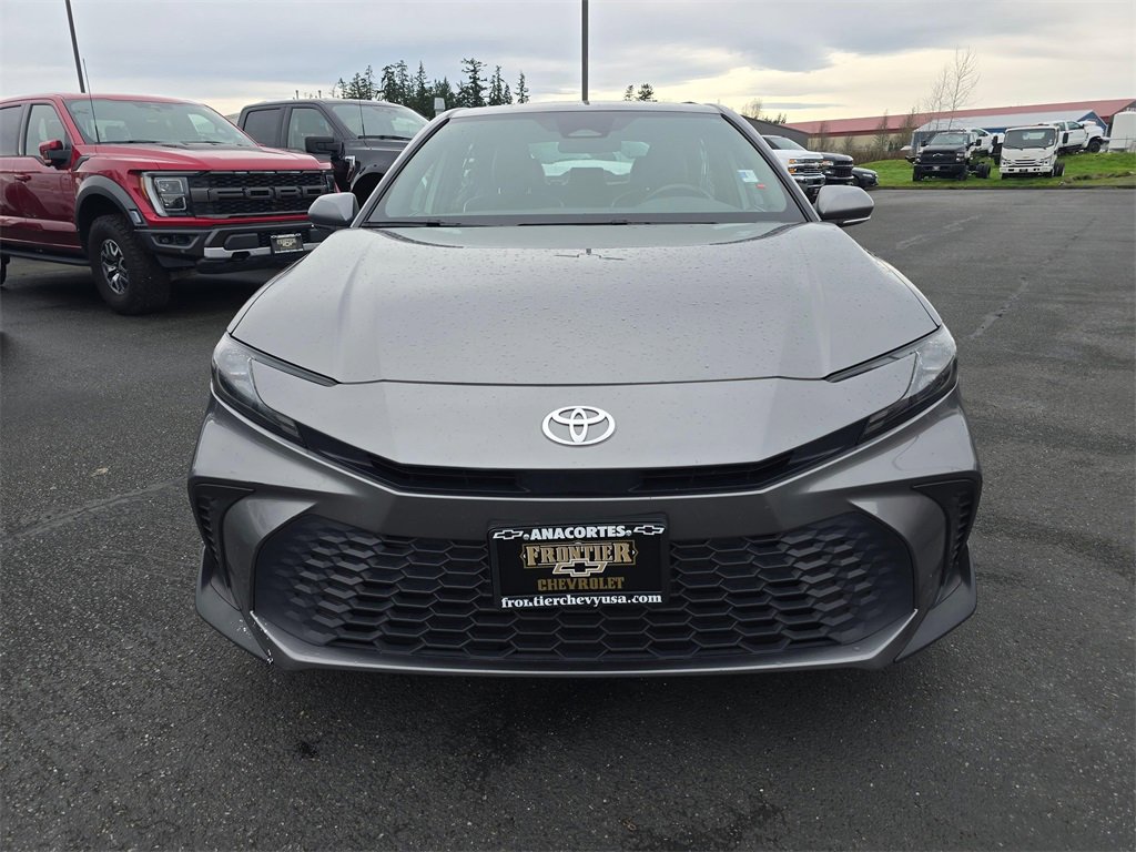 Used 2025 Toyota Camry SE image 8