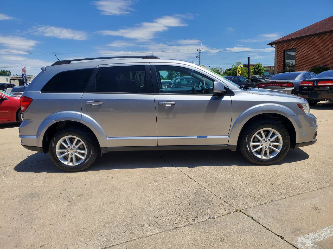 Used 2016 Dodge Journey SXT FWD image 4
