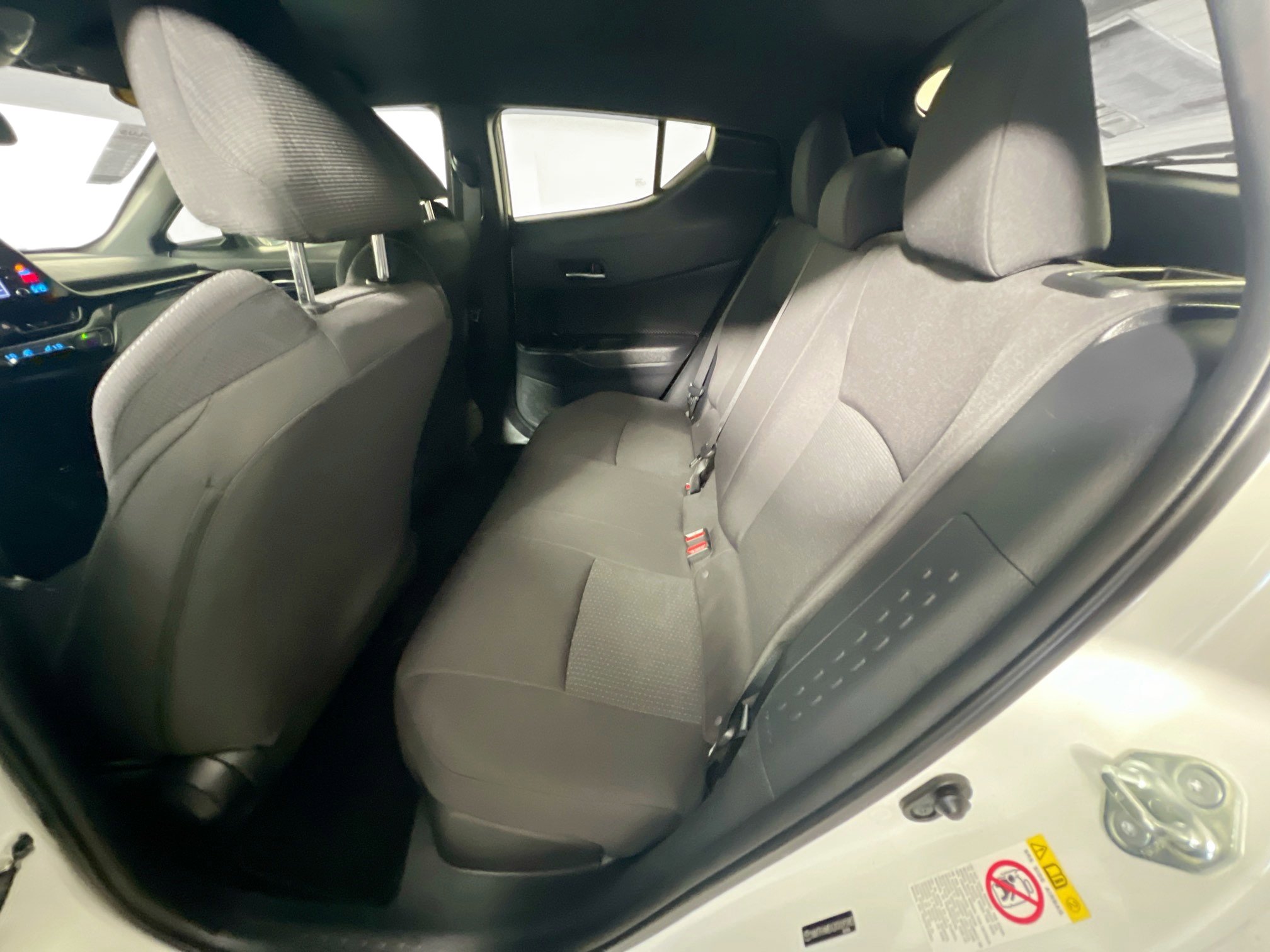 Used 2019 Toyota C-HR XLE image 28