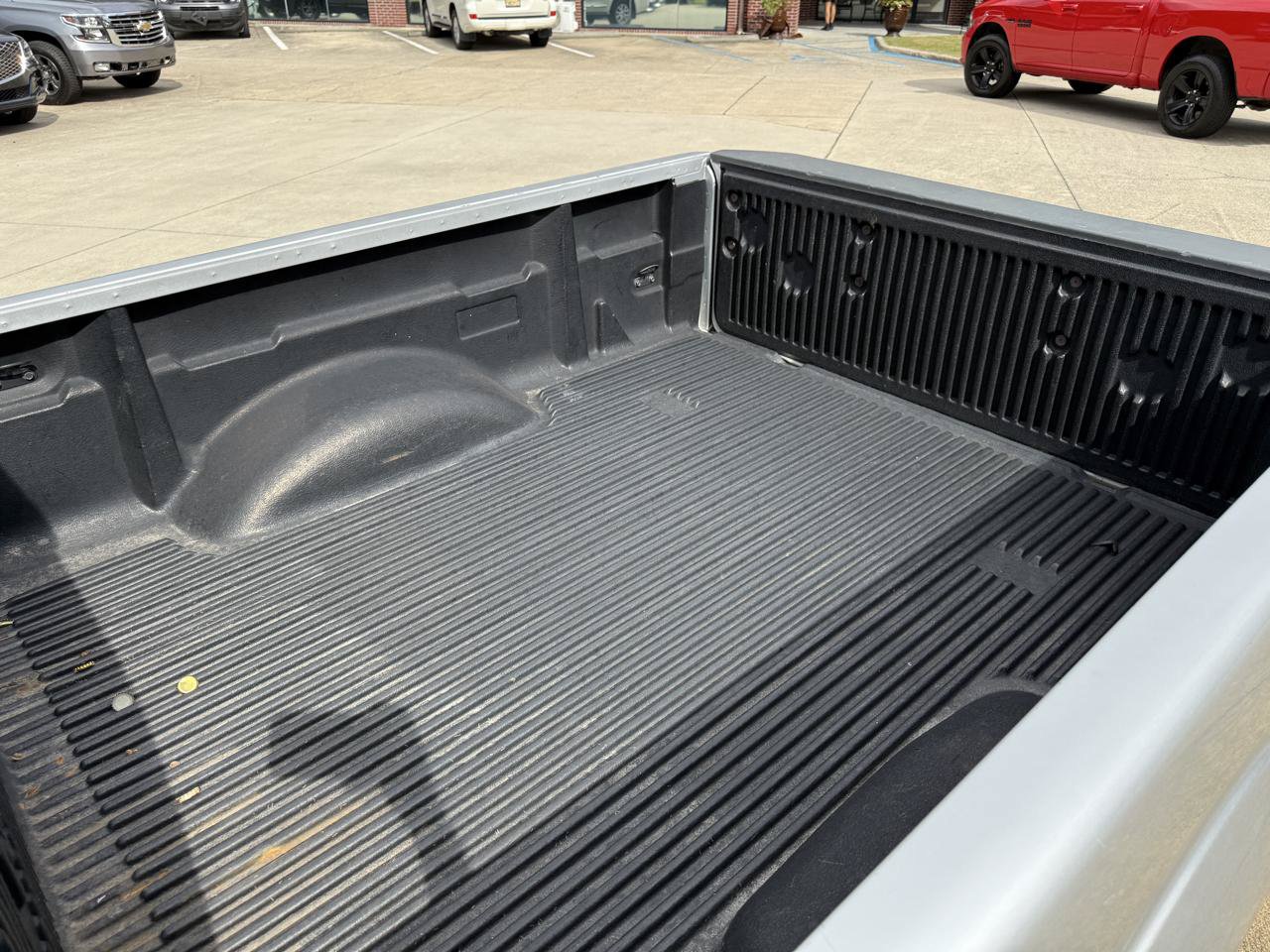 Used 2017 Nissan Frontier SV RWD image 7