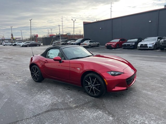 New 2025 MAZDA MX-5 Miata Grand Touring w/ Weather Package image 2