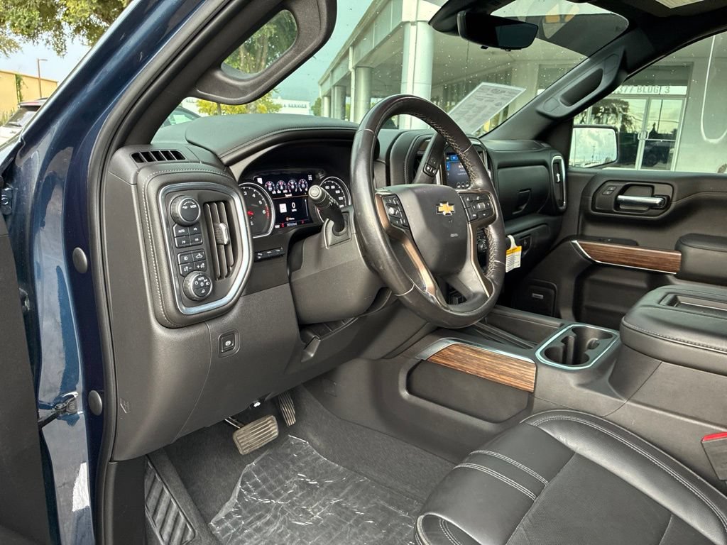 Used 2021 Chevrolet Silverado 1500 High Country w/ Technology Package AWD/4WD image 22