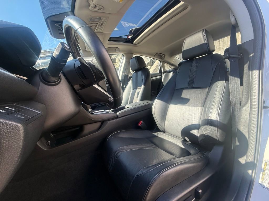 Used 2020 Honda Civic Touring image 12