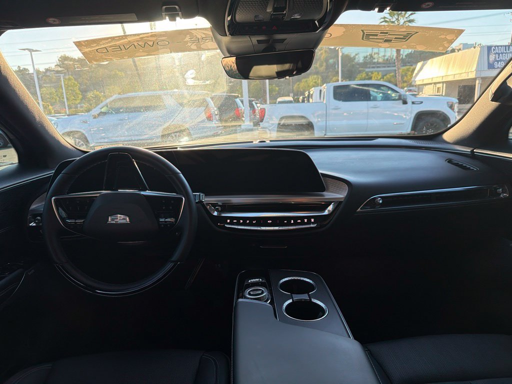 Used 2024 Cadillac Lyriq Sport RWD image 6