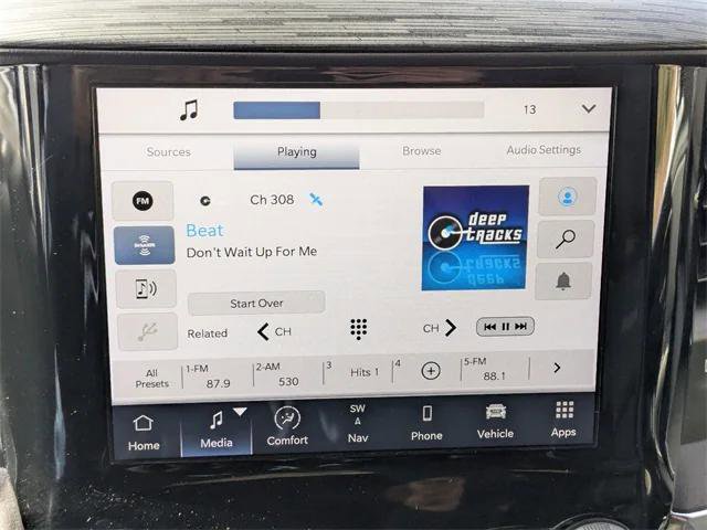 Used 2024 RAM 1500 Laramie image 13