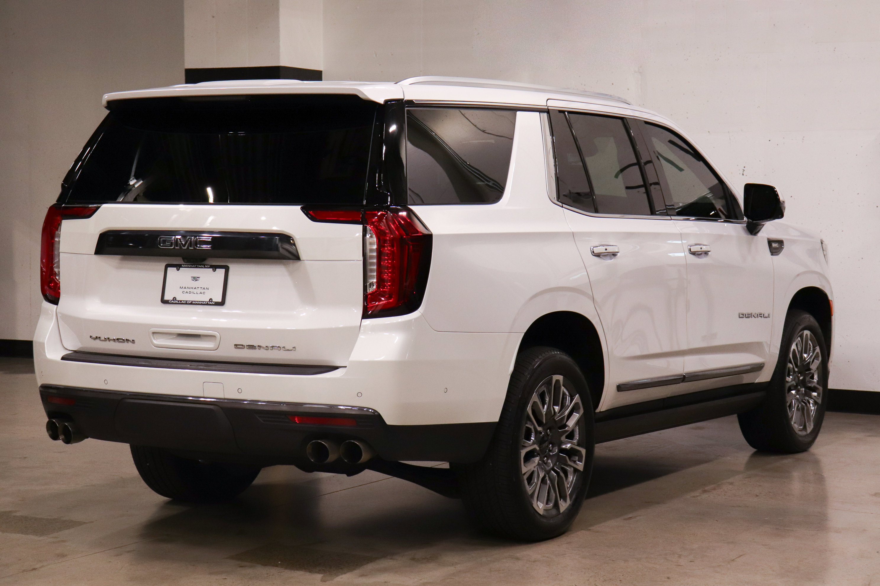 Used 2023 GMC Yukon Denali Ultimate image 5