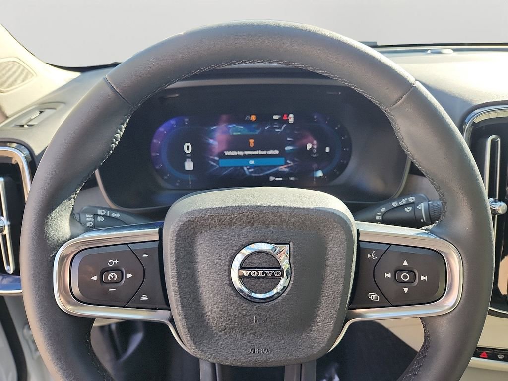 Used 2023 Volvo XC40 B5 Plus w/ Driver Assist Package image 20