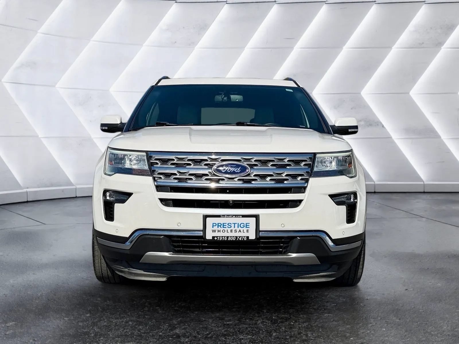 Used 2018 Ford Explorer Limited FWD image 2