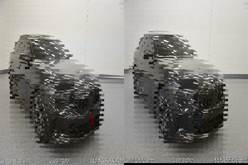 Used 2025 BMW i5 eDrive40i w/ M Sport Package image 7