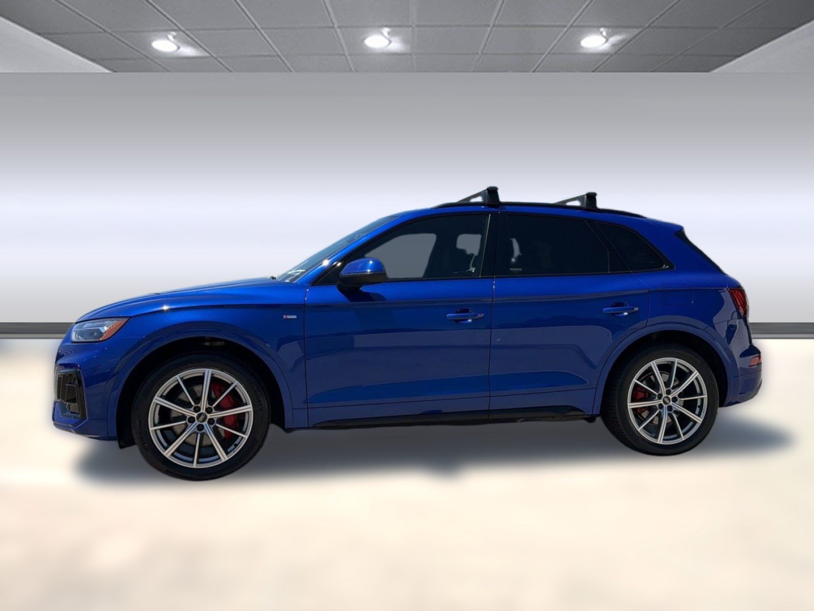 Used 2025 Audi Q5 e Premium Plus w/ Premium Plus Package AWD/4WD image 2