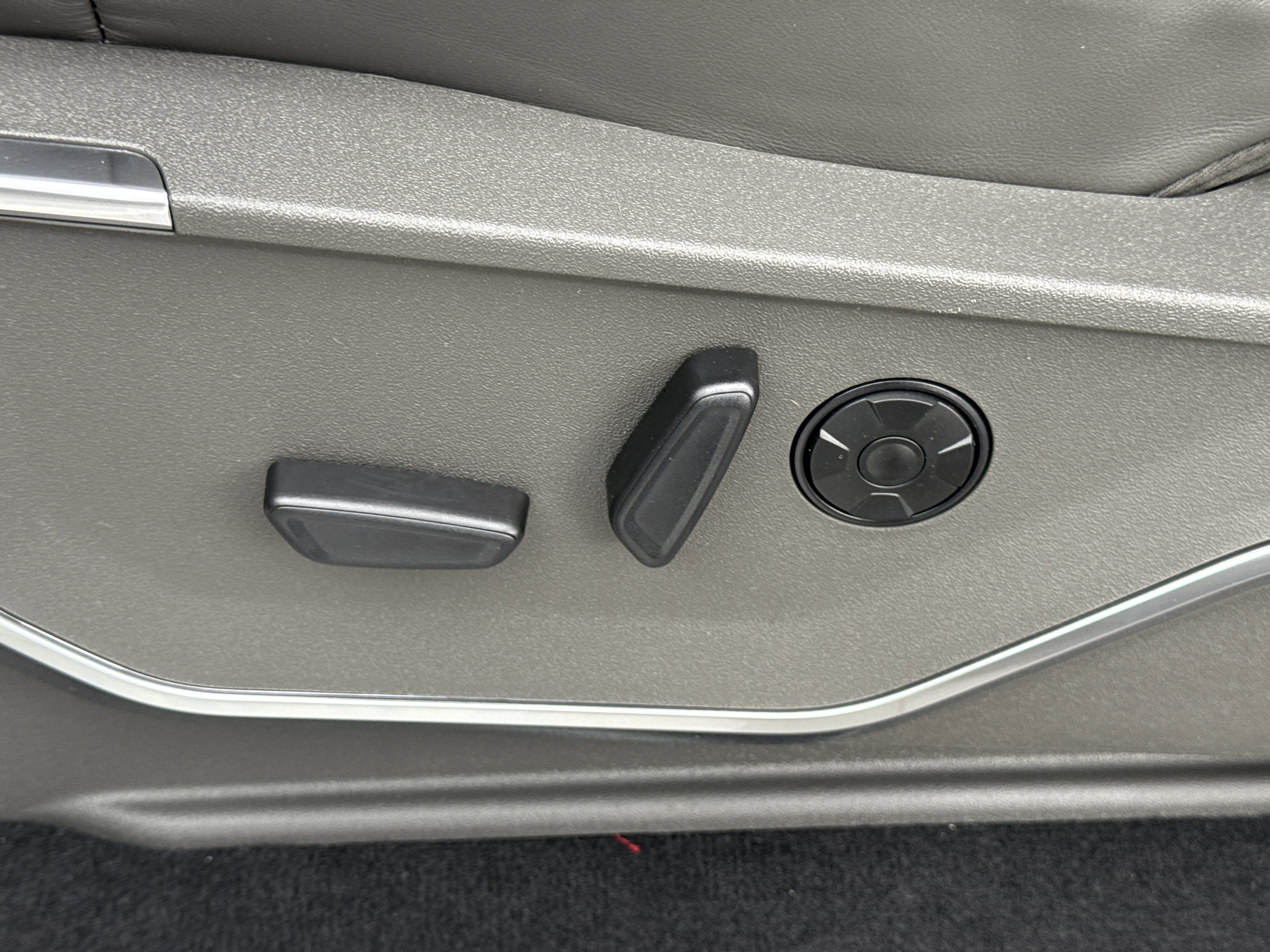 New 2026 Ford F350 Platinum w/ Platinum Plus Package image 18