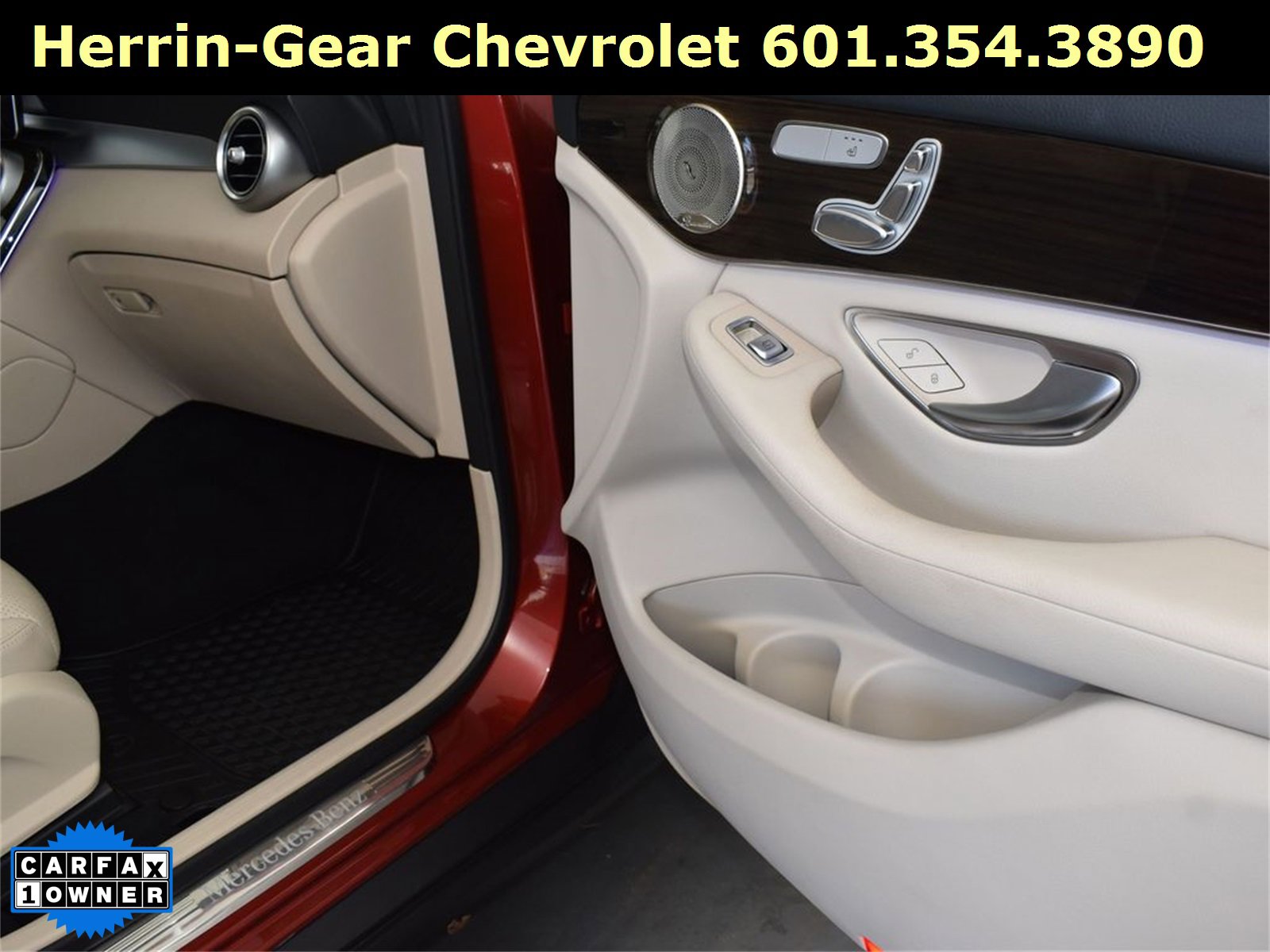 Used 2021 Mercedes-Benz GLC 300 image 23