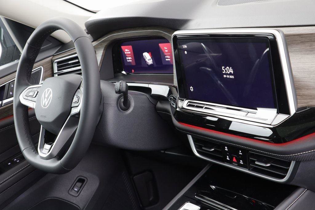 New 2026 Volkswagen Atlas SEL Premium R-Line image 22