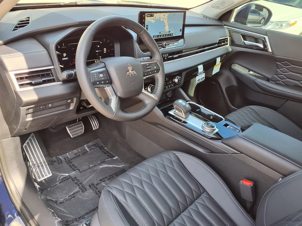 Used 2026 Mitsubishi Outlander SEL FWD image 12