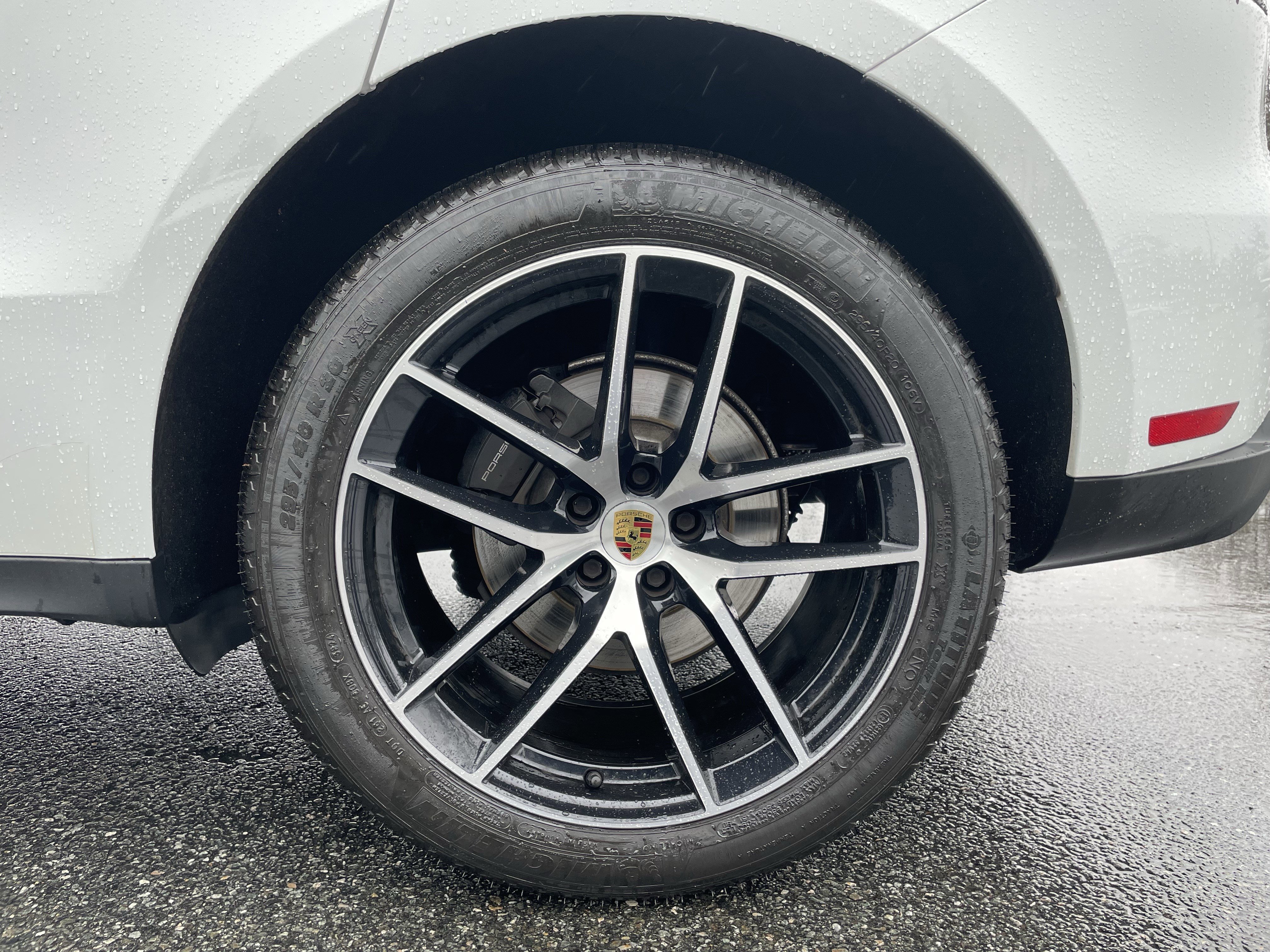 Used 2022 Porsche Macan image 10