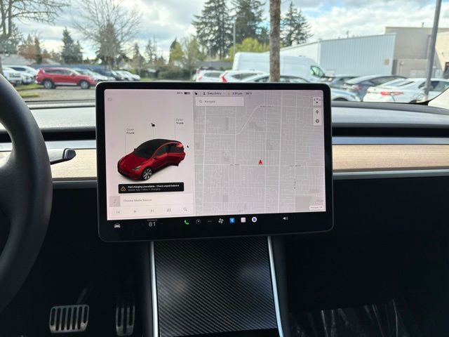 Used 2021 Tesla Model Y Long Range image 17