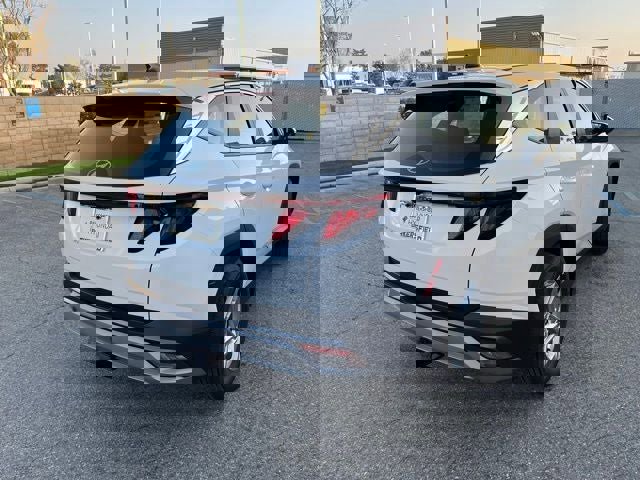 New 2026 Hyundai Tucson SE image 4