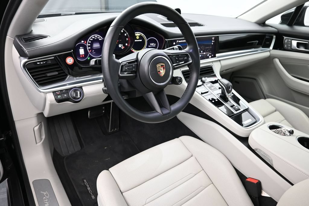 Certified 2023 Porsche Panamera 4S Executive AWD/4WD image 4